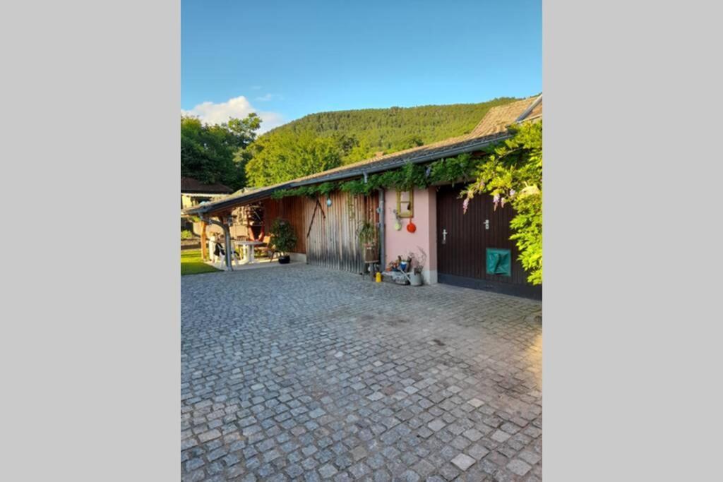 Charmant Petit Appartement Avec Bel Exterieur. サン・タマラン エクステリア 写真
